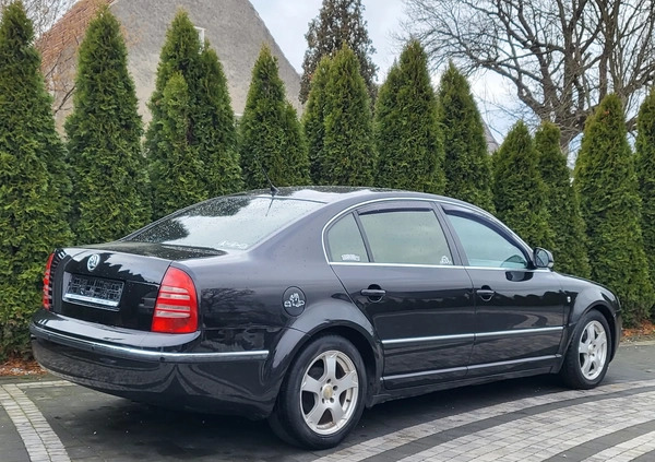 Skoda Superb cena 12900 przebieg: 225000, rok produkcji 2007 z Łęknica małe 232